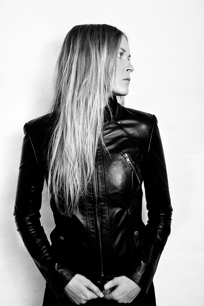 4156231592 9886573892 o